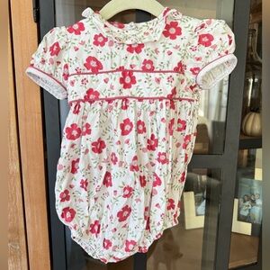 Little English poppies bubble romper short puff sleeves baby girl floral collar
